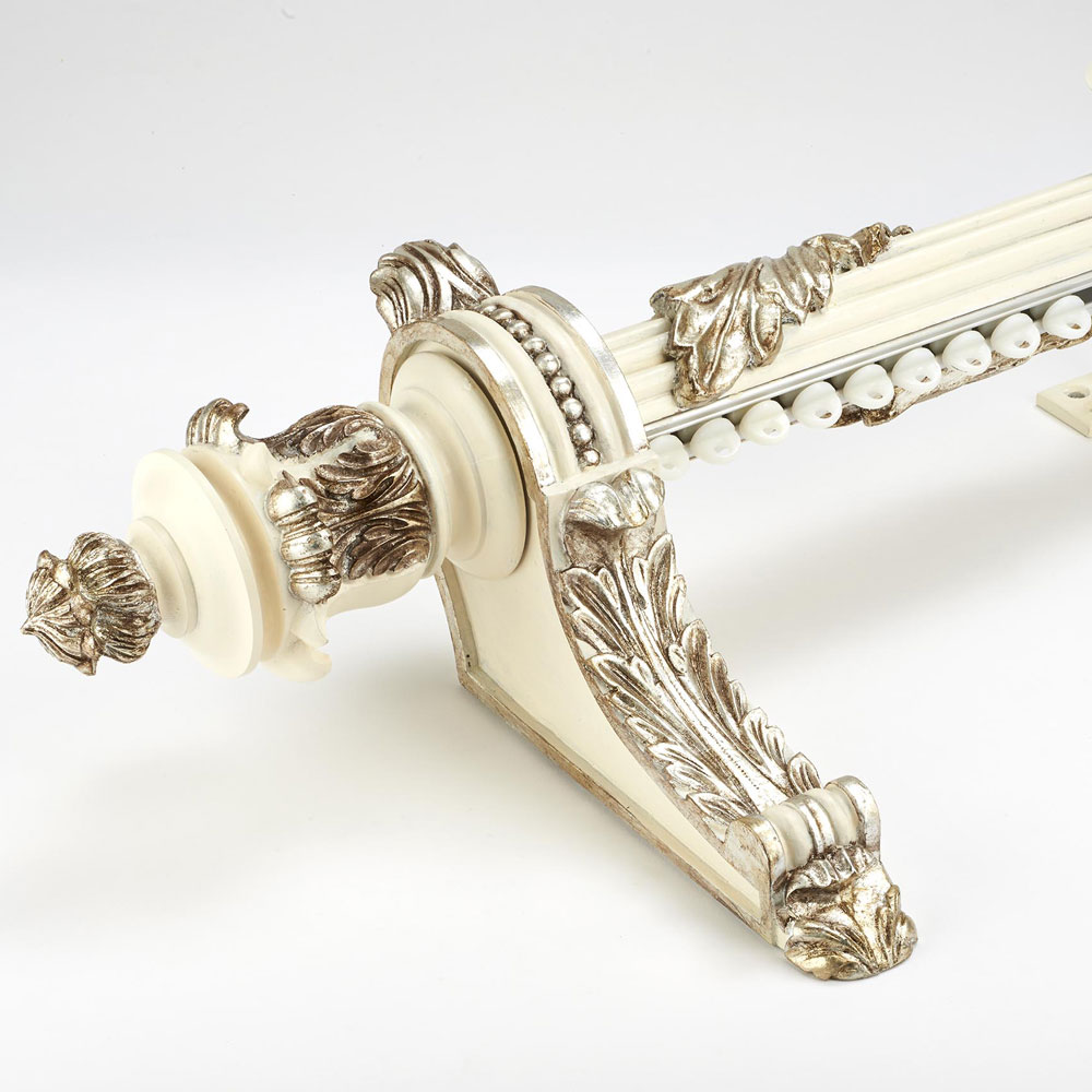 Acanthus leaf curtain pole with corded track