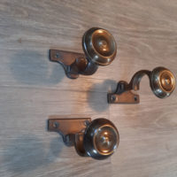 Small Centre Brackets