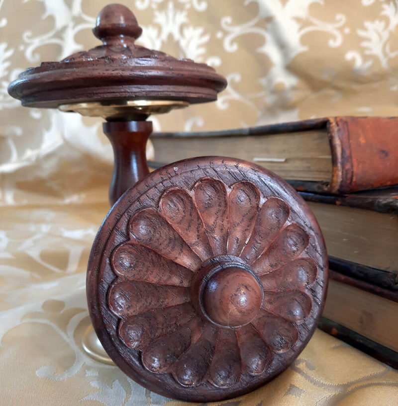 Fluted Urn Tiebacks - Image 2