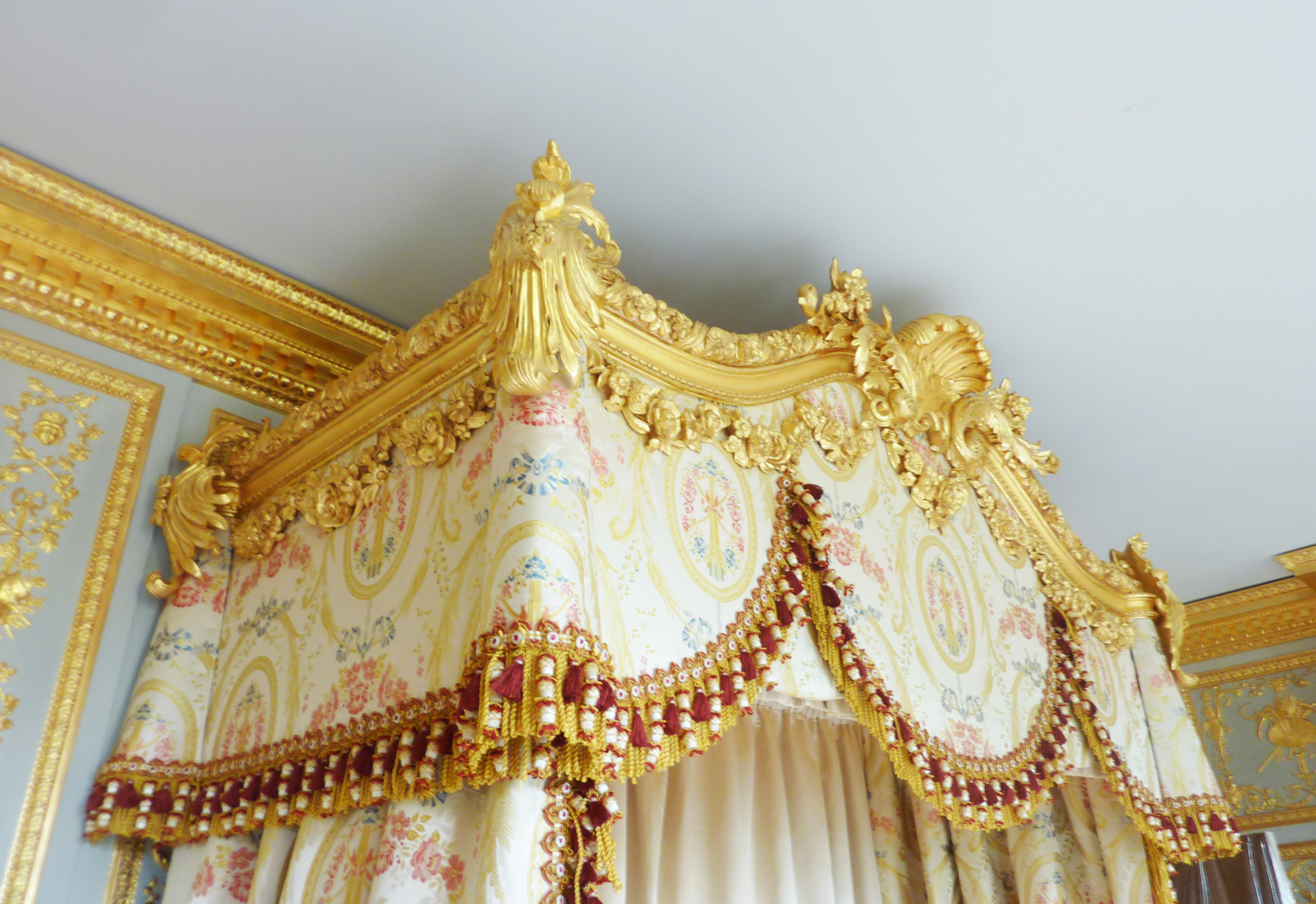 Louis XVI bed