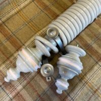 Fluted pole with Inverted Rib & Ojee finials, brackets and rings