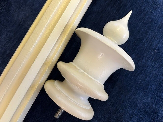 Long Fluted pole with Vase finials - Image 3