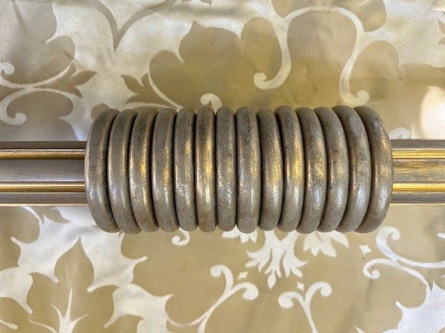 Fluted pole with Uncarved Jewel finials and rings - Image 2