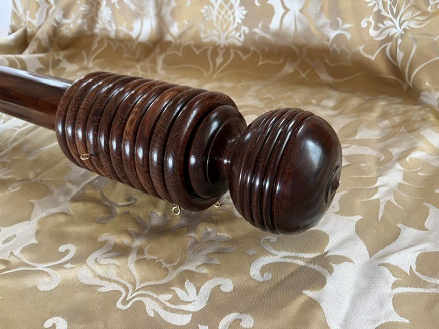 Mahogany pole and Ribbed Ball finials with matched rings - Image 4
