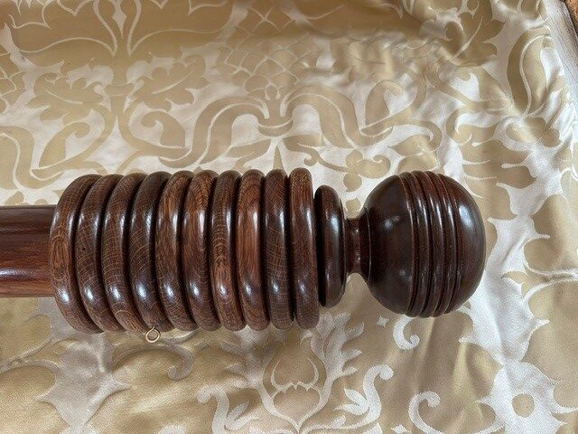 Mahogany pole and Ribbed Ball finials with matched rings - Image 2