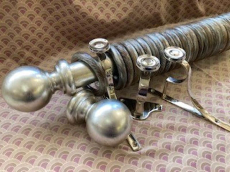 Distressed Silver Dutch Metal Leaf pole with finials, rings and brackets. - Image 4