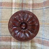 Mahogany Waterleaf tieback