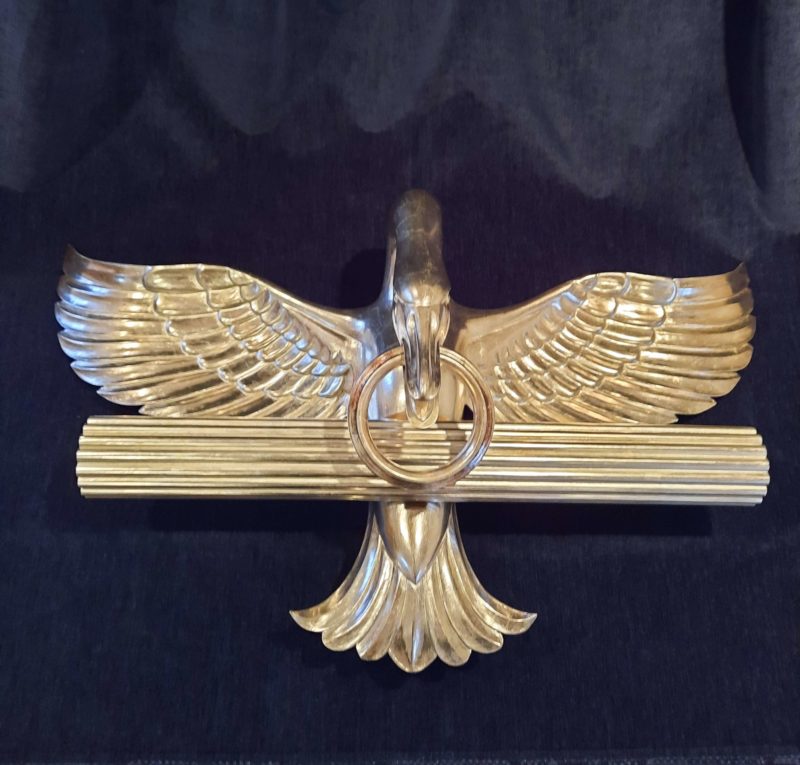 Carved and gilded Swans x 2